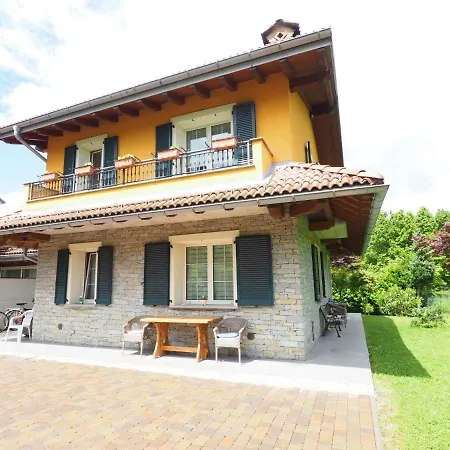 Villa Della Baia Colico
